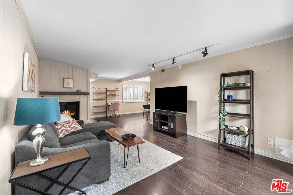 Studio City, CA 91604,12930 Valleyheart DR #4