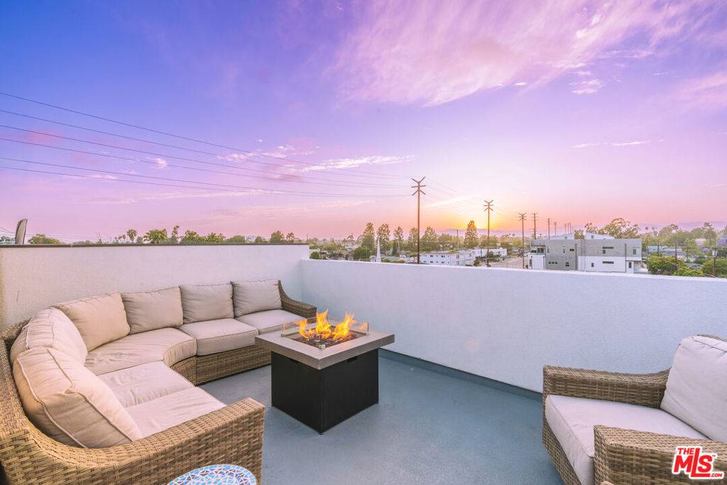 4912 S Centinela AVE, Los Angeles, CA 90066