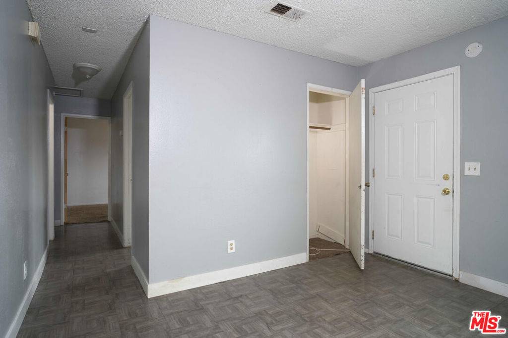 Santa Maria, CA 93458,1317 N Western AVE