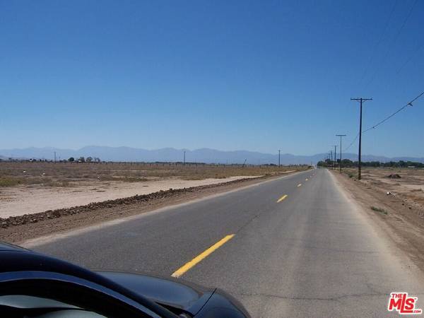 Lancaster, CA 93536,62 Str. E & Ave E-6