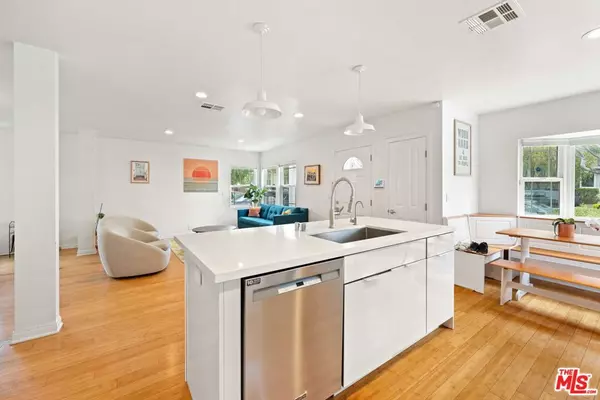 Santa Monica, CA 90405,2348 29th ST