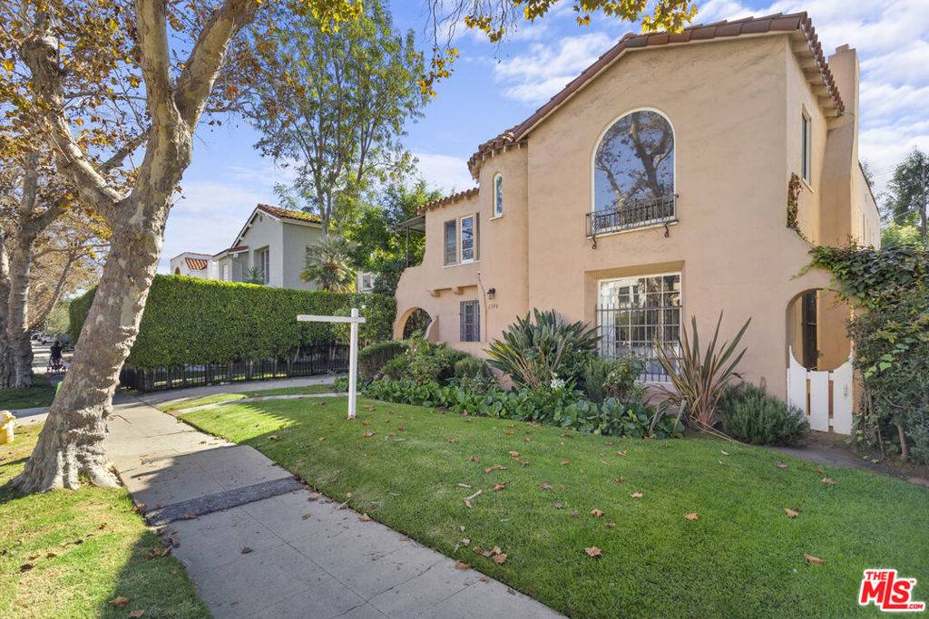 Los Angeles, CA 90048,6346 W 6th ST