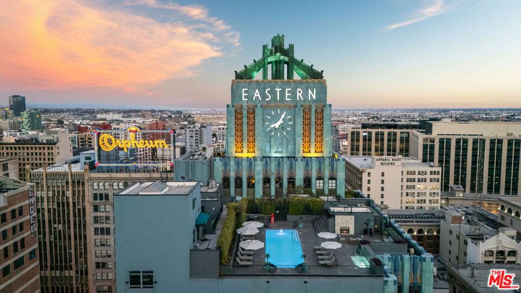 849 S Broadway #802, Los Angeles, CA 90014
