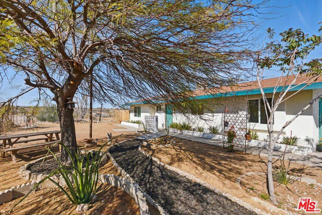 Yucca Valley, CA 92284,6391 Ruth DR