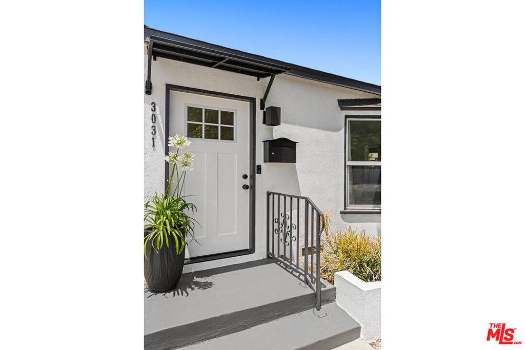 Los Angeles, CA 90016,3031 Virginia RD
