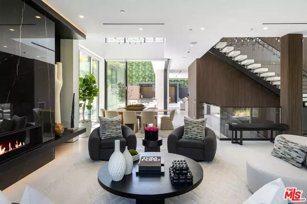 Beverly Hills, CA 90211,137 S Wetherly DR