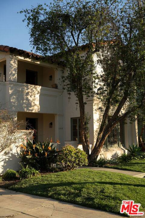 1206 S La Jolla AVE, Los Angeles, CA 90035