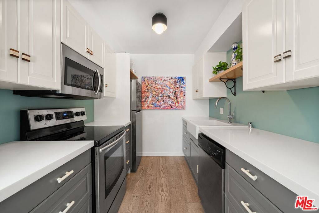 Santa Monica, CA 90402,201 Ocean AVE #305B