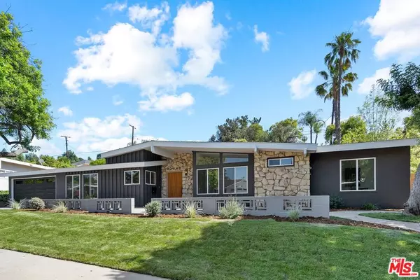 22946 Brenford ST, Woodland Hills, CA 91364
