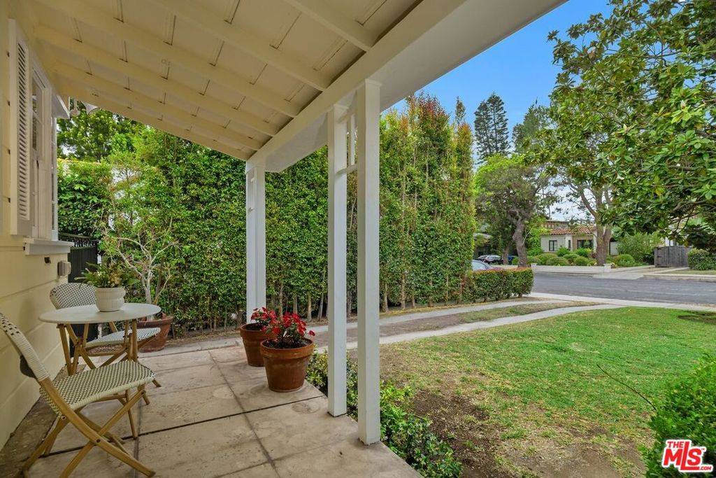 Santa Monica, CA 90403,1033 22nd ST