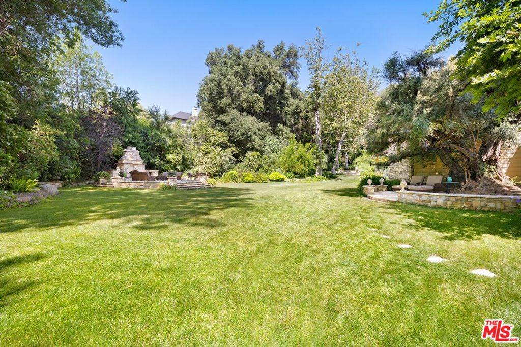 Tarzana, CA 91356,4535 Vanalden AVE