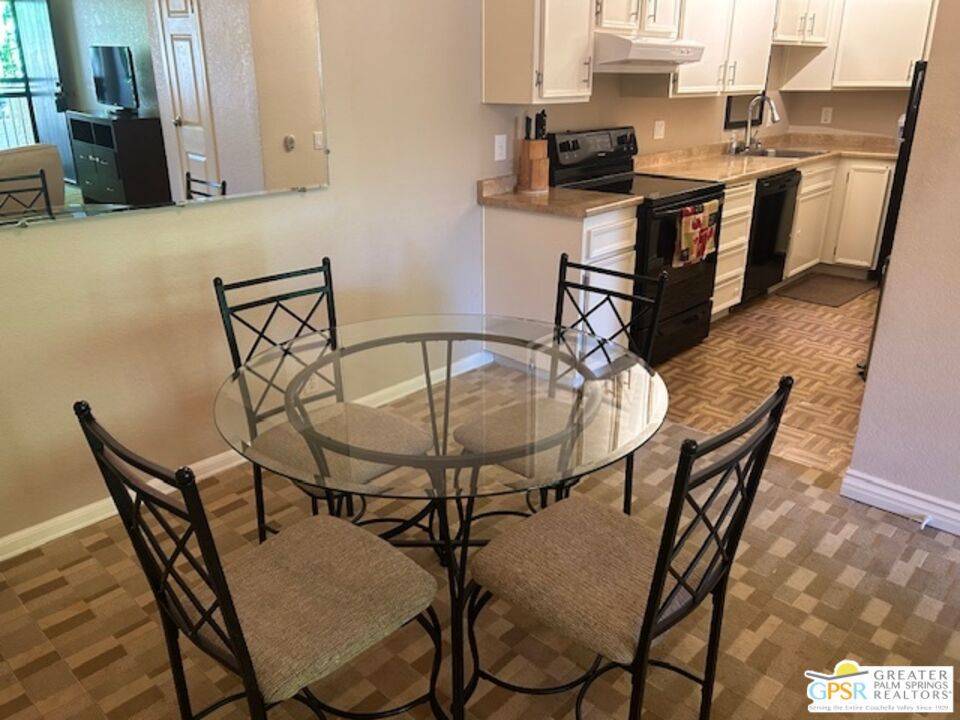 Palm Springs, CA 92262,2809 N Los Felices CIR #205
