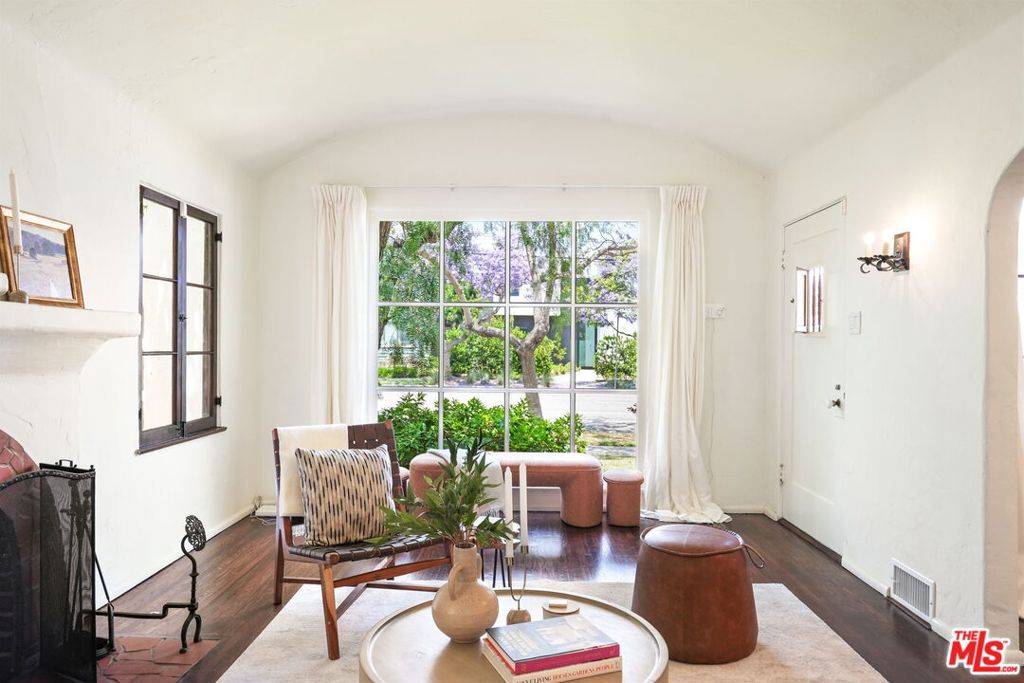 Santa Monica, CA 90405,2218 Pearl ST
