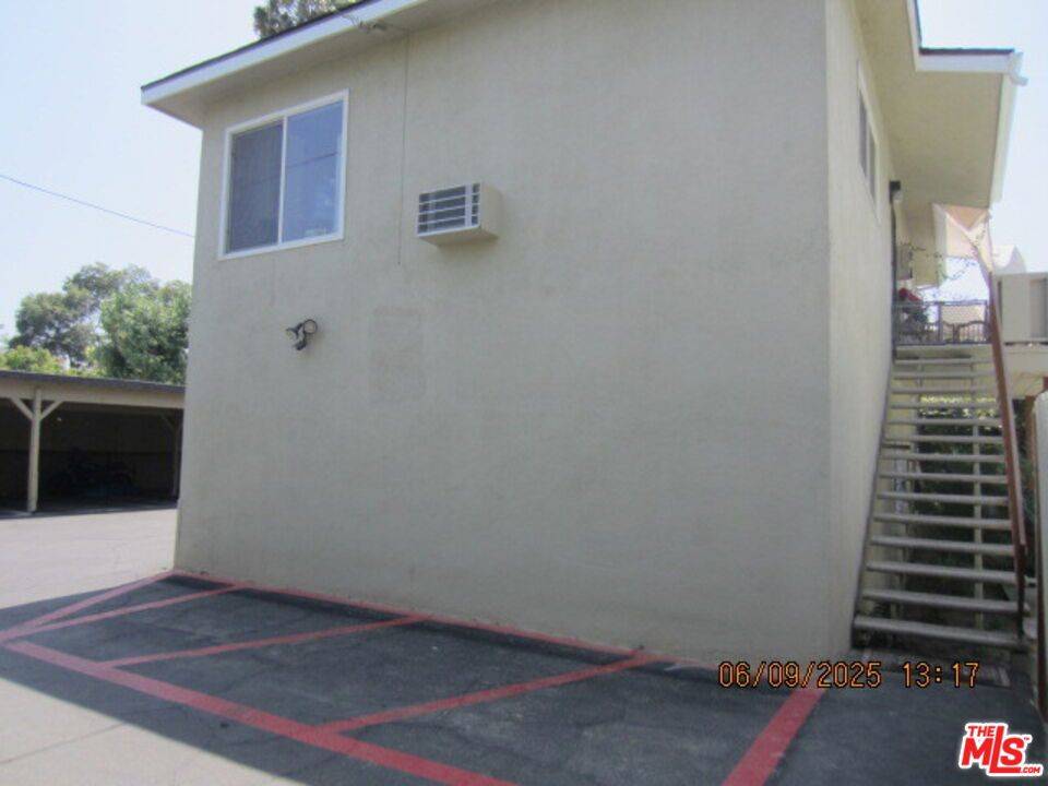 Los Angeles, CA 90039,4040 Verdant ST