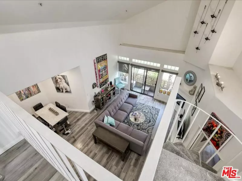 4477 Woodman AVE #304, Sherman Oaks, CA 91423