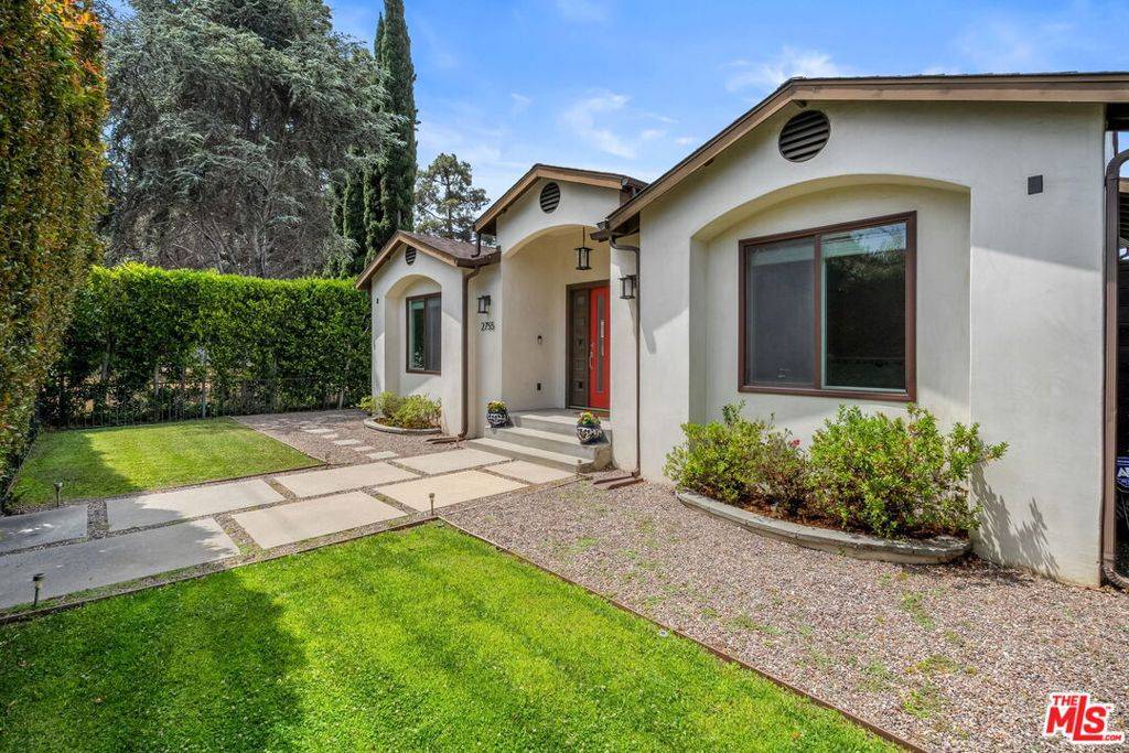 Los Angeles, CA 90064,2755 Overland AVE