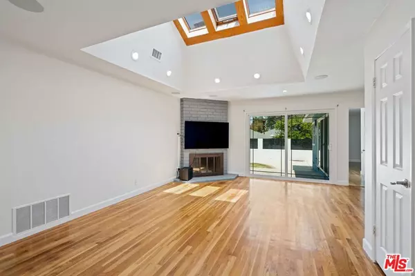 West Hills, CA 91307,6672 Bobbyboyar AVE