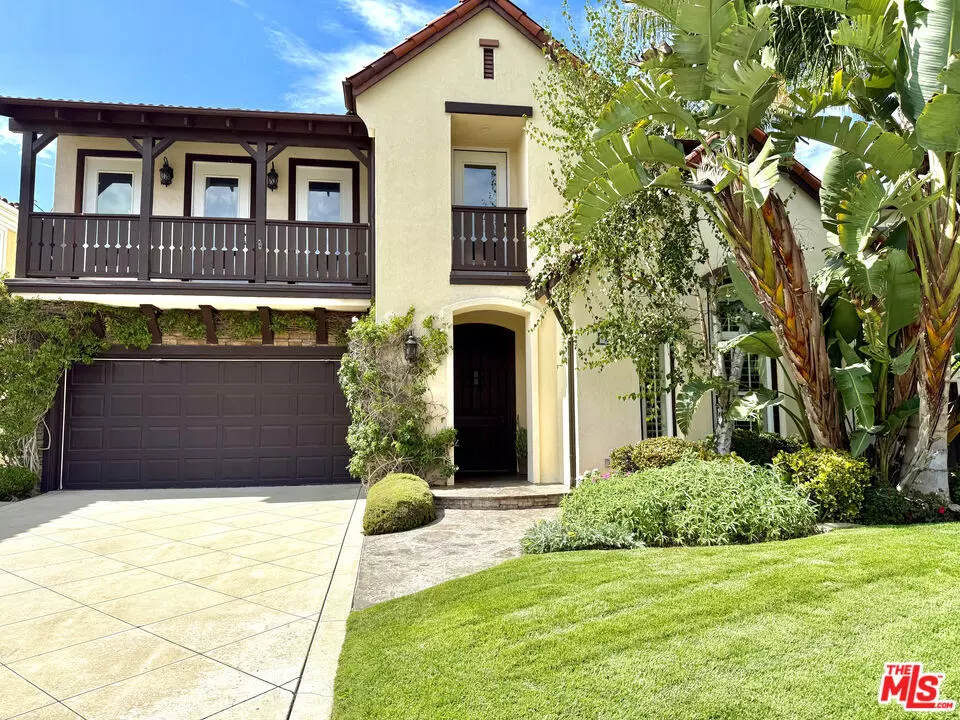 Newport Coast, CA 92657,5 Marisol