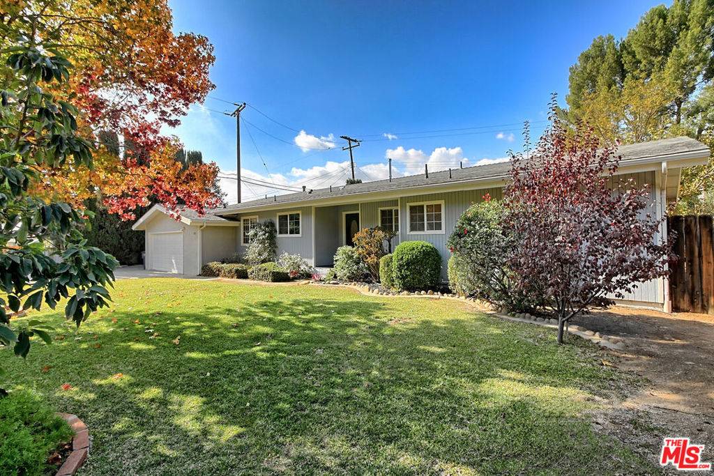 Ojai, CA 93023,1931 Country PL