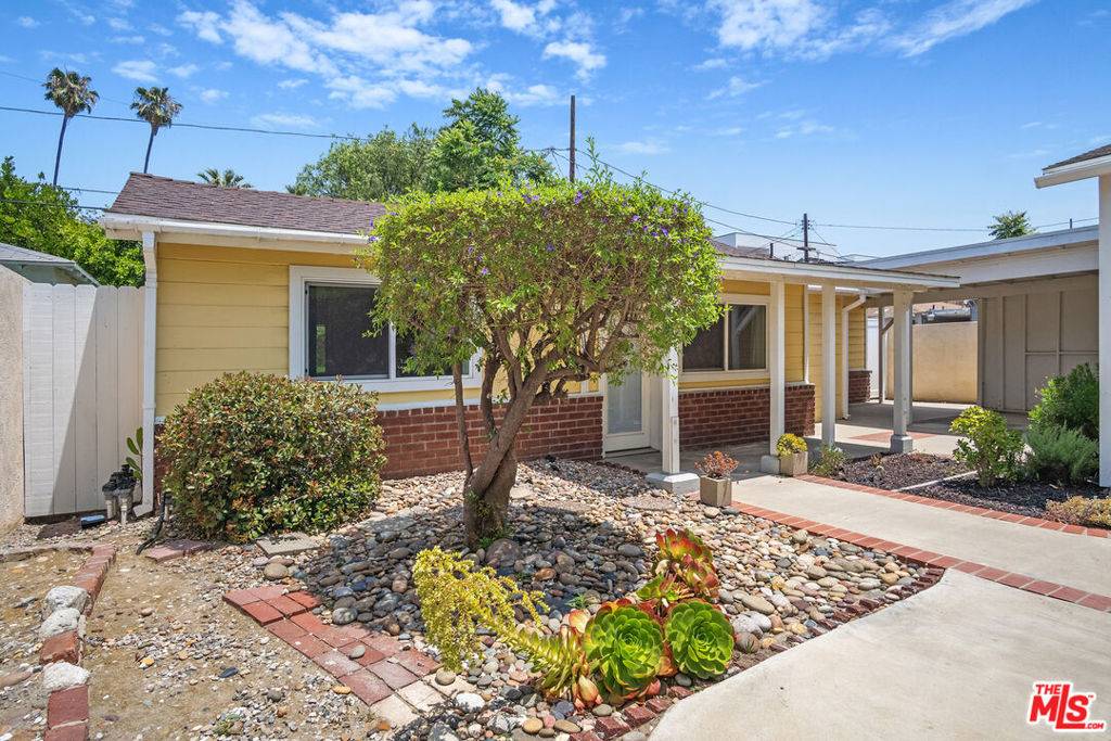 North Hollywood, CA 91601,5622 Troost AVE