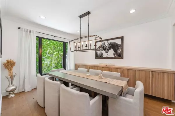 Calabasas, CA 91302,23180 Park Blanco