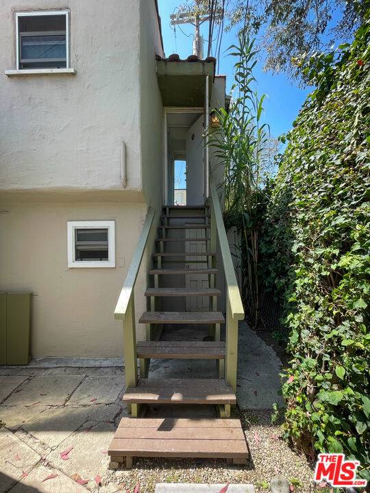 843 Huntley DR #3/4, West Hollywood, CA 90069