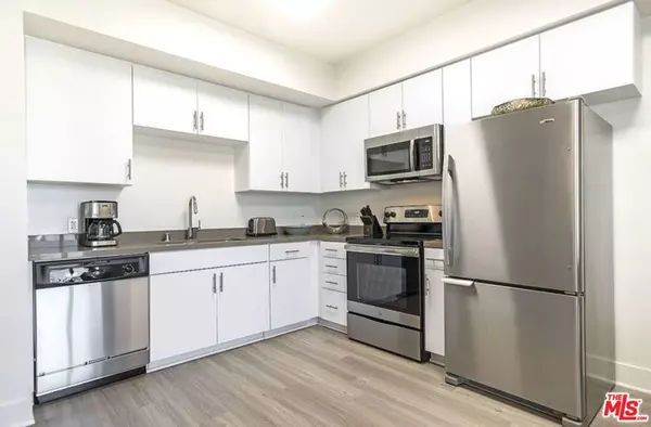 Glendale, CA 91204,521 W Colorado ST #215