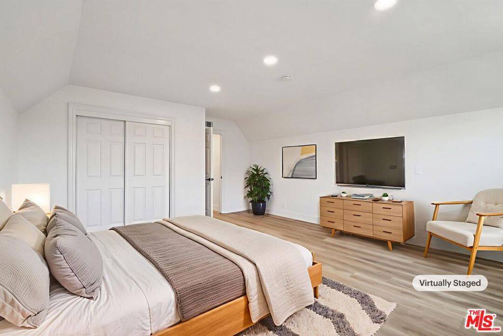 Lake Forest, CA 92630,23681 Cavanaugh RD