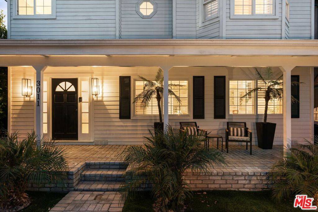 Venice, CA 90291,3011 Clune AVE