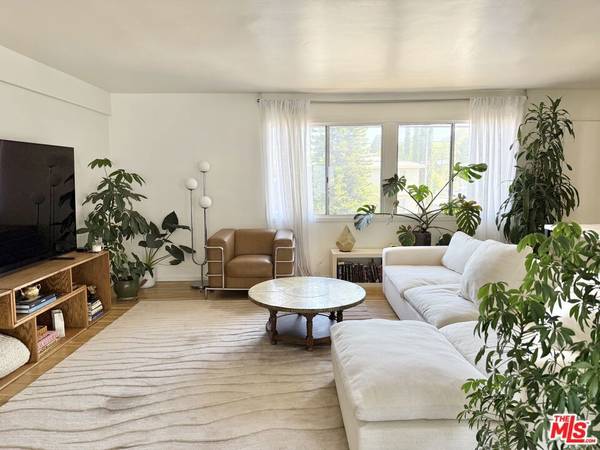 6000 Coldwater Canyon AVE #2, North Hollywood, CA 91606
