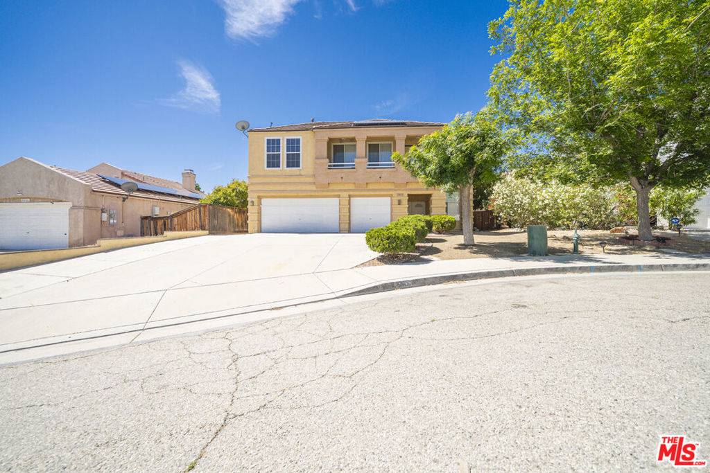 2812 Bay Ridge CT, Palmdale, CA 93551