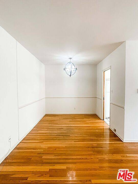 Los Angeles, CA 90048,8356 Blackburn AVE #5