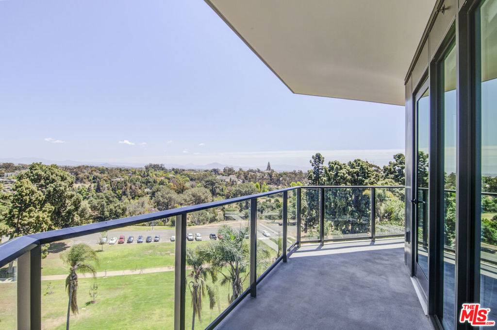 San Diego, CA 92103,525 Olive Street #614