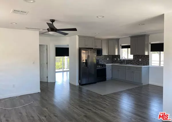 Los Angeles, CA 90039,3176 Casitas AVE