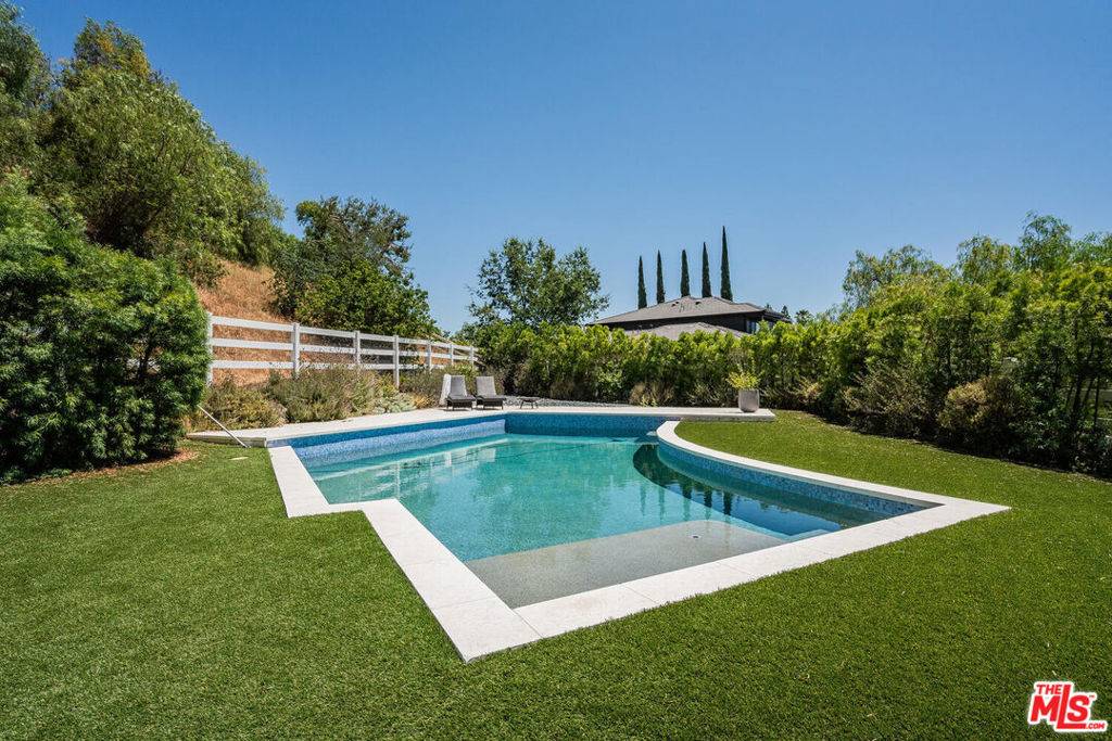 Hidden Hills, CA 91302,24975 Kit Carson RD