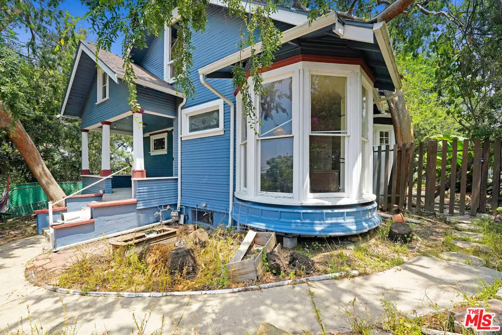 Los Angeles, CA 90026,1557 Curran ST