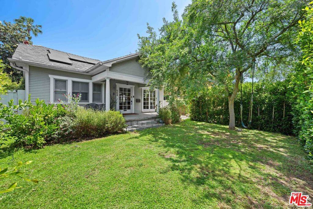 568 N Gower ST, Los Angeles, CA 90004