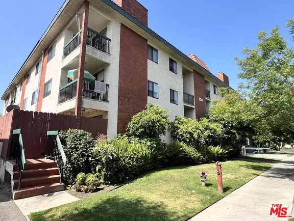 330 Burchett ST #104, Glendale, CA 91203