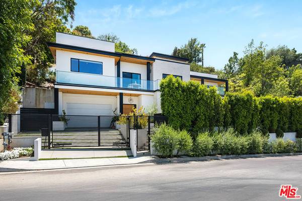 11258 Laurie DR, Studio City, CA 91604