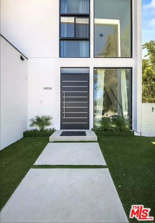 Encino, CA 91316,18016 Valley Vista BLVD