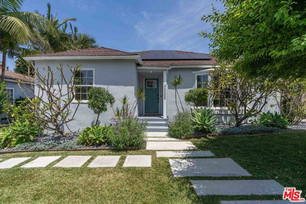 Los Angeles, CA 90016,3434 S Cloverdale AVE