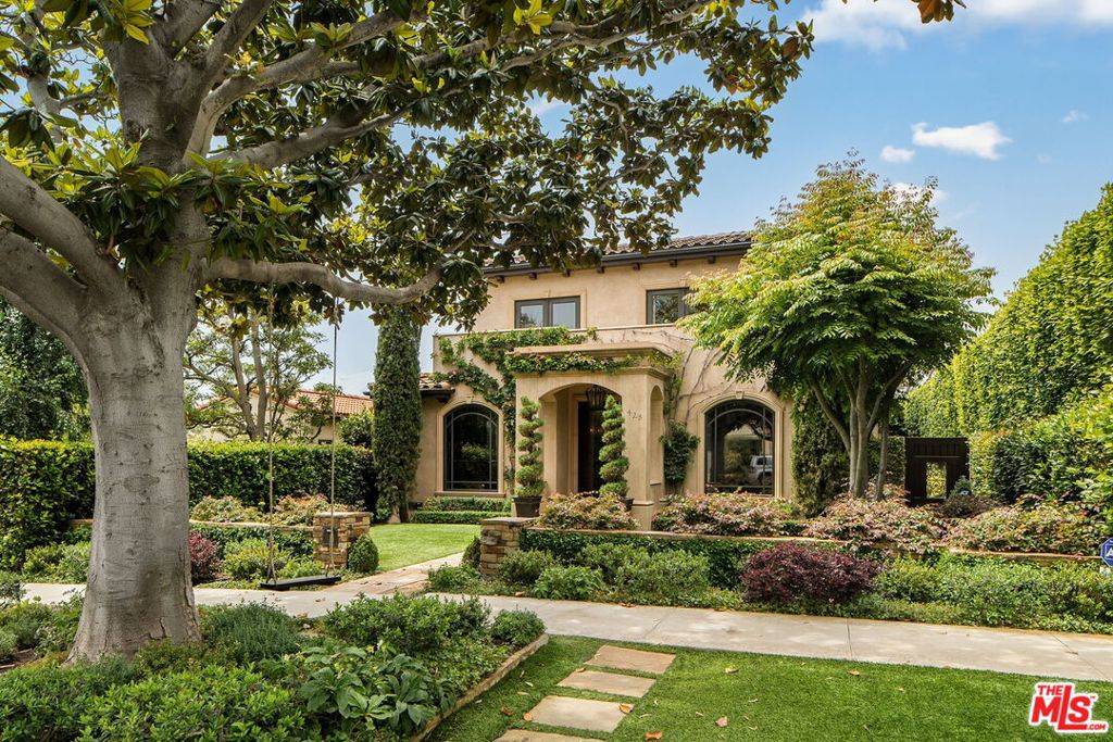 428 11th ST, Santa Monica, CA 90402