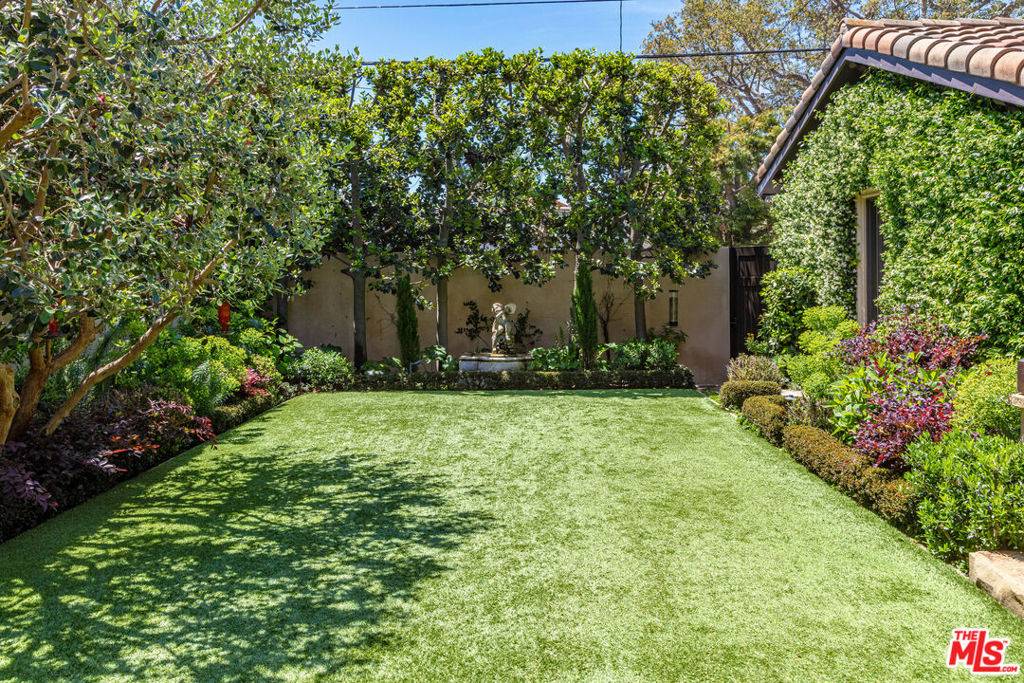 Santa Monica, CA 90402,428 11th ST