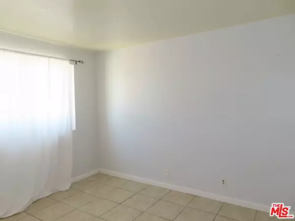 California City, CA 93505,21033 Neuralia RD