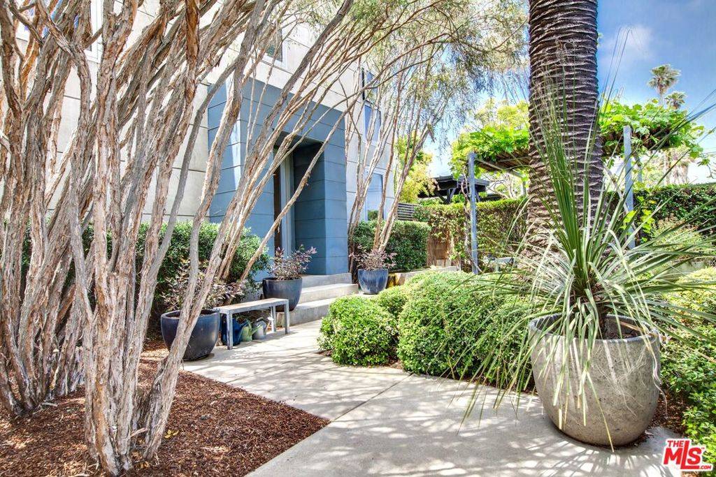757 Milwood AVE, Venice, CA 90291