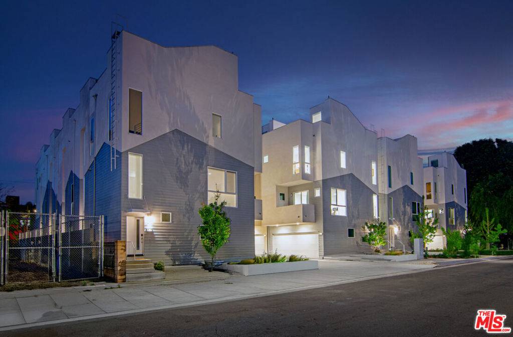 North Hollywood, CA 91601,10919 1/2 Otsego ST