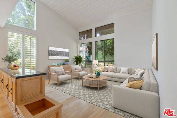 Calabasas, CA 91302,23454 Park Hermosa