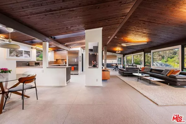 Los Angeles, CA 90077,2718 Claray DR