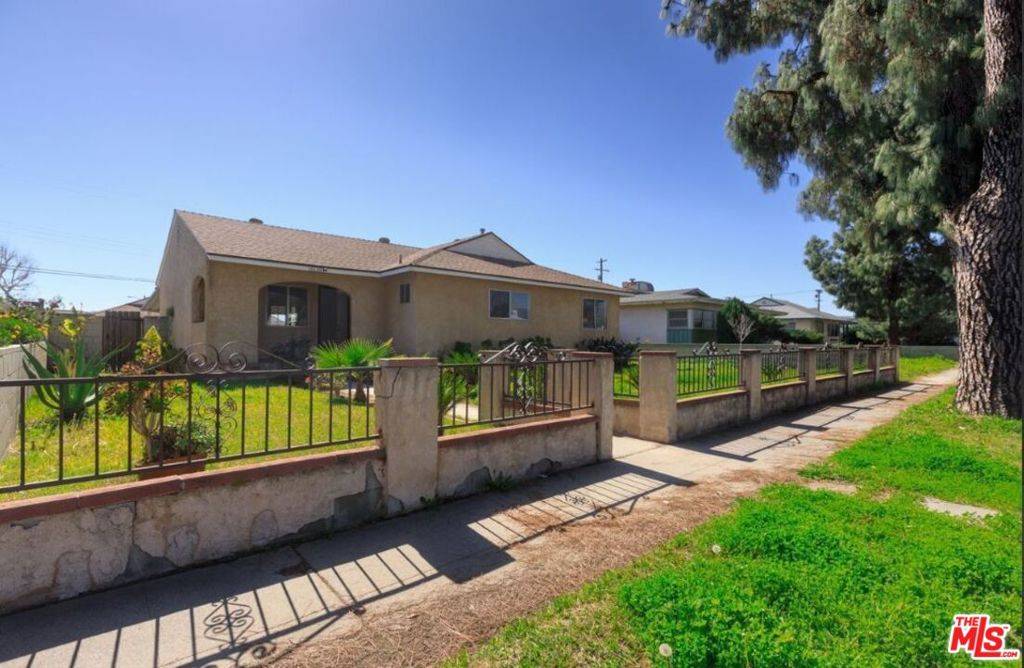 Granada Hills, CA 91344,16130 Devonshire ST