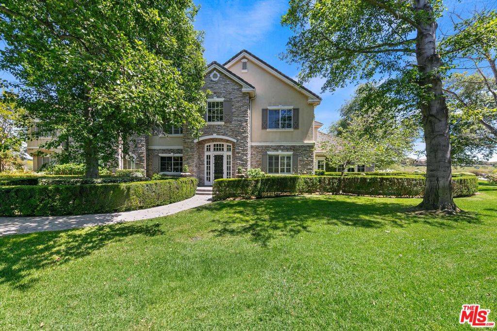 Camarillo, CA 93012,13418 Nightsky DR